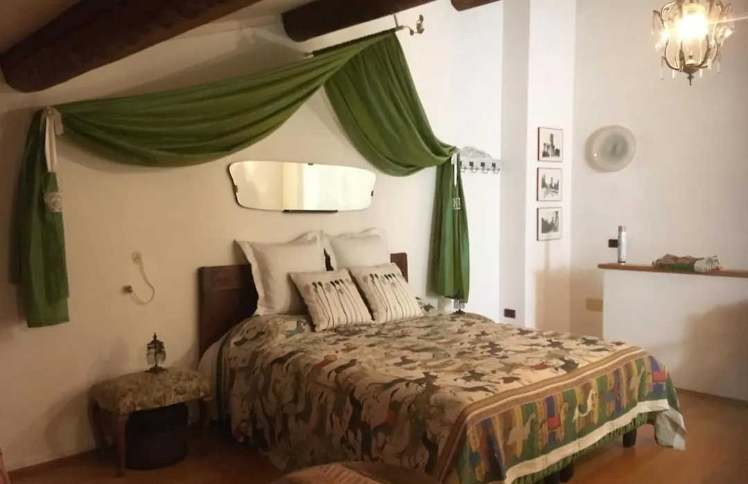 Bed And Breakfast Villa Franca-1