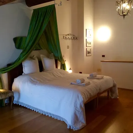 Bed And Breakfast Villa Franca-3